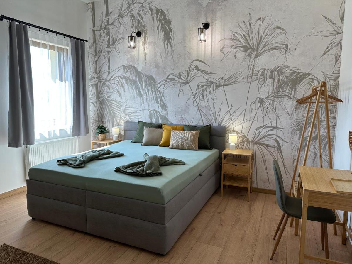 Green Apartment - City Centre - Main Square Liptovský Mikuláš Exteriér fotografie