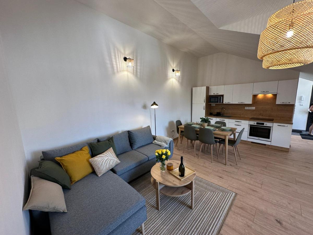 Green Apartment - City Centre - Main Square Liptovský Mikuláš Exteriér fotografie